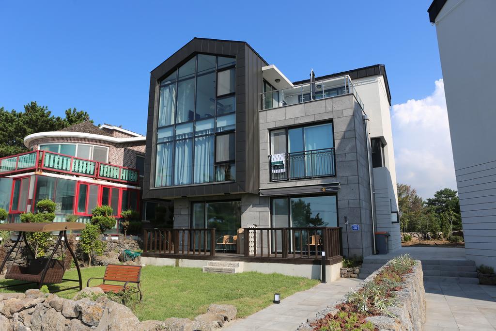 Plumeria Pension 济州市 外观 照片