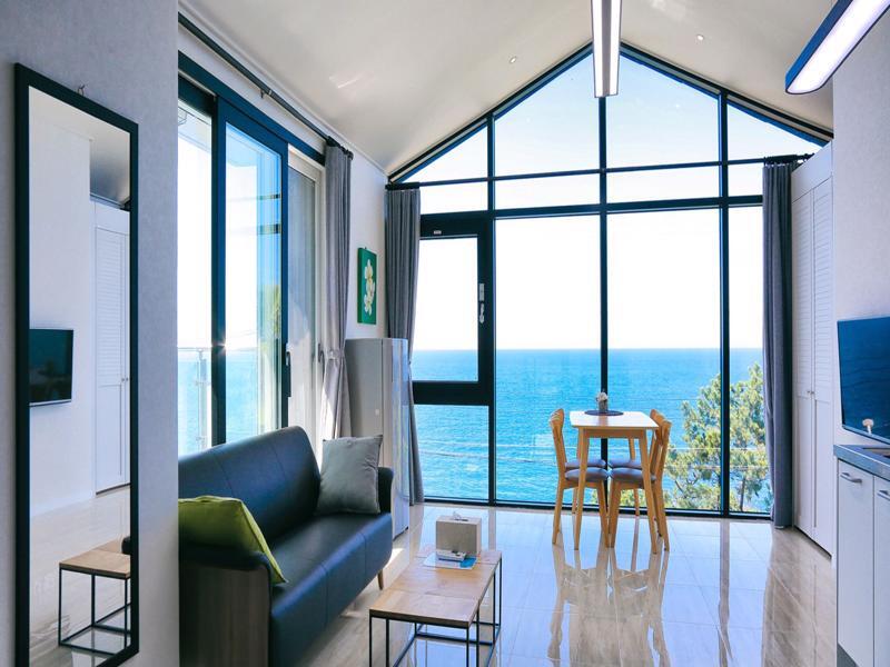 Plumeria Pension 济州市 外观 照片